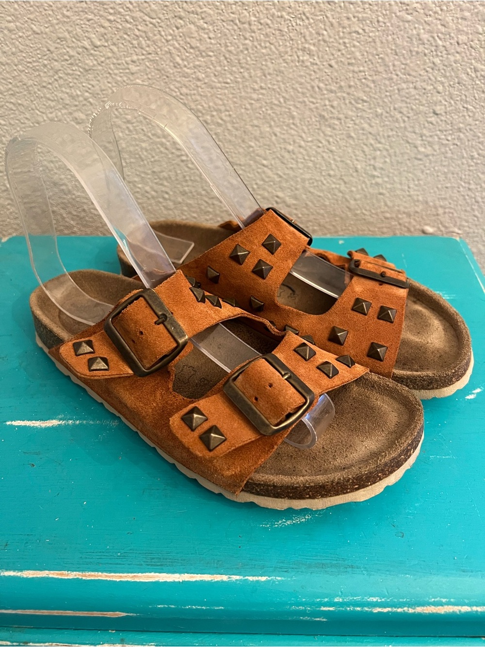 Autenti Leather Stud Detailed Footbed Sandals Size 38